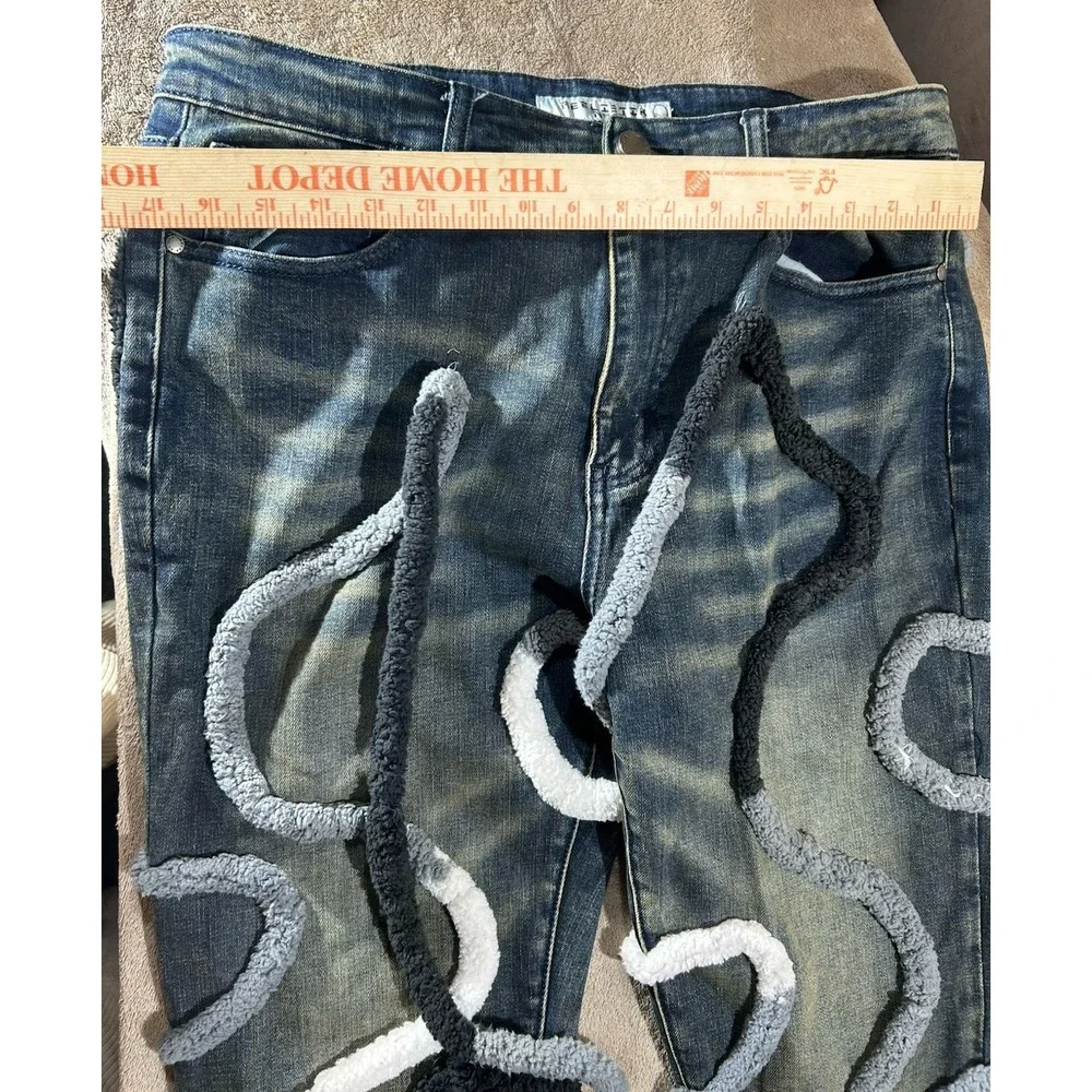 REELISTIK NYC Men's Size 36 Stacked Flare Jeans Wavy 3D Chenille Distressed Y2K